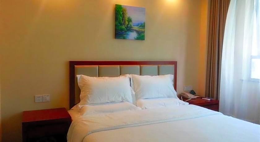 Green Tree Inn Nanjing Zhonghua Gate Subway Station Hotel