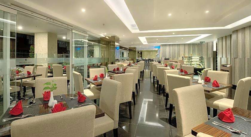 Platinum Adisucipto Hotel & Conference Center