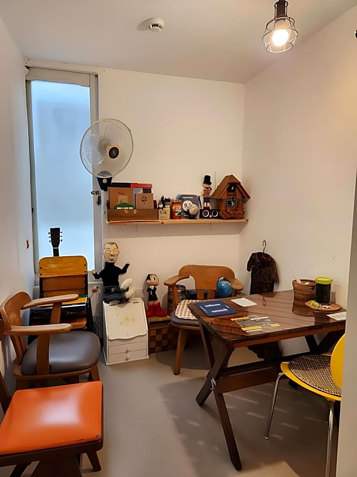 Aark House - Foreigners Only