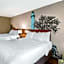 Clarion Pointe Racine - Mount Pleasant
