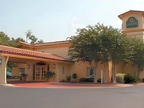 Motel 6-Beaumont, TX