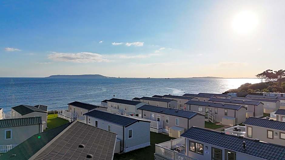 Europa Willow Pitch 29 Creek Caravan Park dog friendly