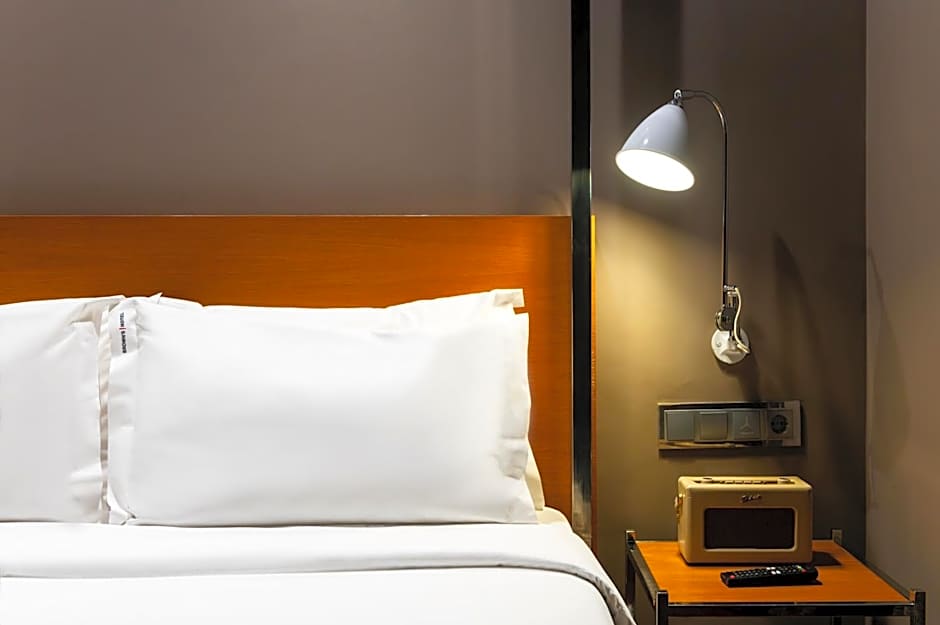 Browns Downtown Hotel