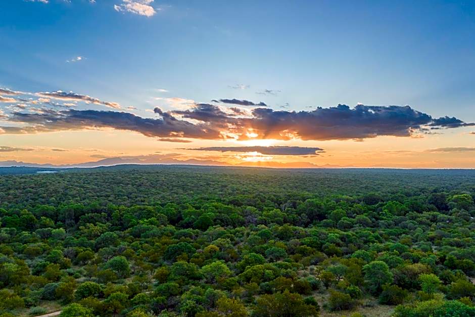 Oase by 7 Star Lodges - Greater Kruger Private 530ha Reserve