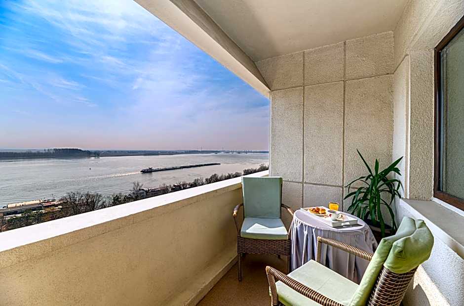 Faleza Hotel by Vega