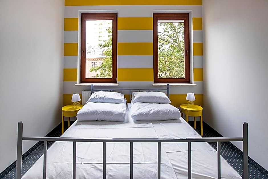 Inbed Hostel