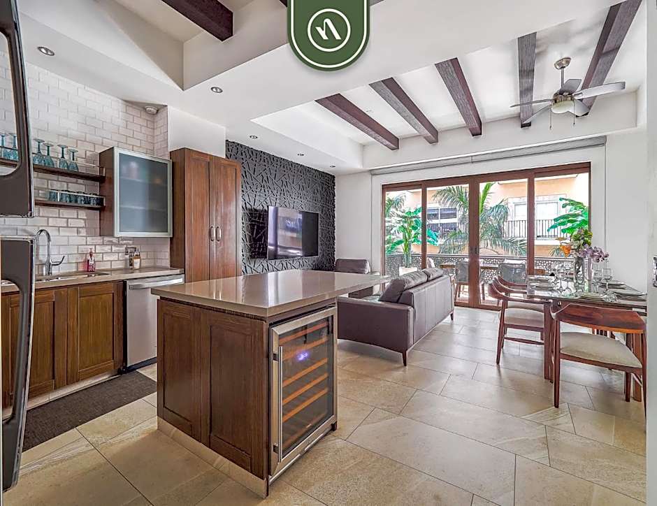 Luxury 2BR Condo in Romatic Zone - Rooftop Pool