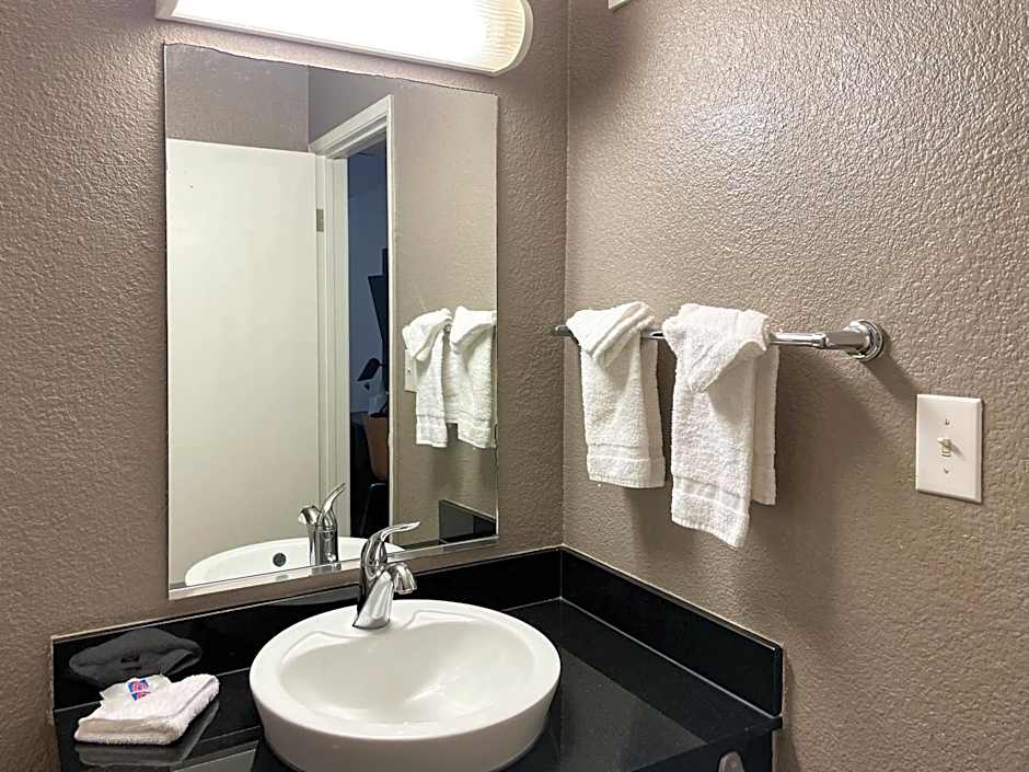 Motel 6 Cheyenne, WY