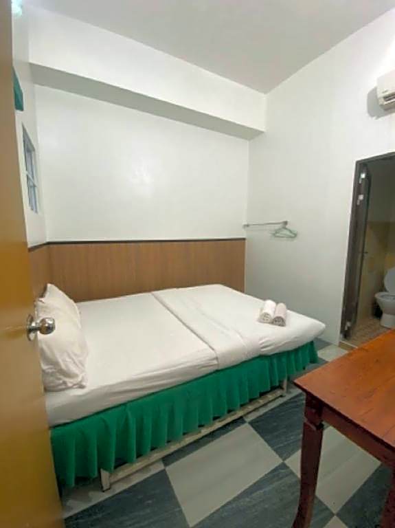 OYO 90979 Sianglory Inn