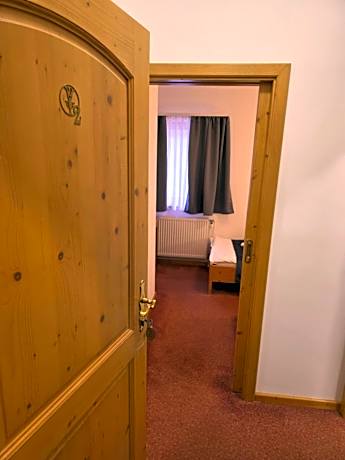 Twin Room with Bathroom