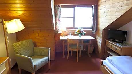 Economy Single Room