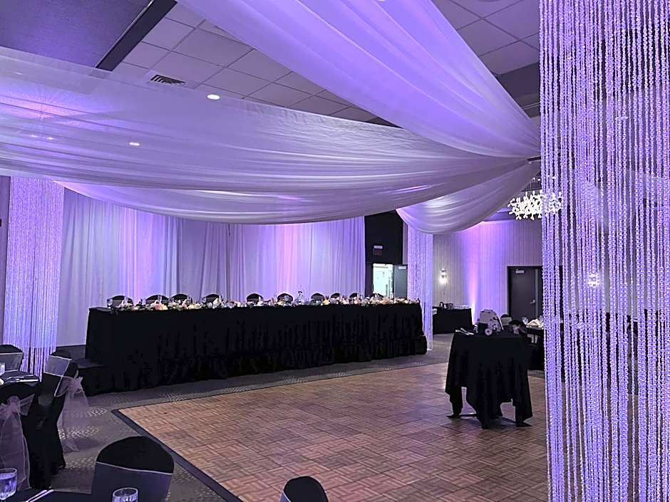 DoubleTree By Hilton Hotel Bloomington