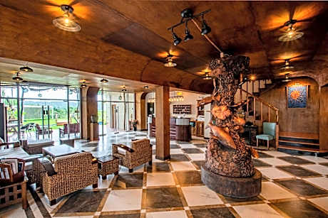 Palau Central Hotel