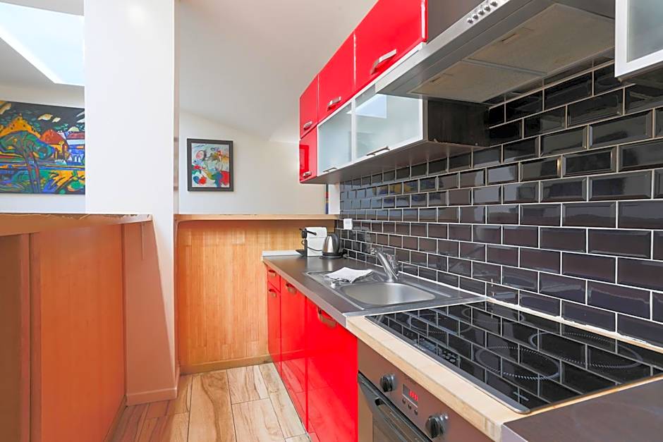 Paris East Side Lodge