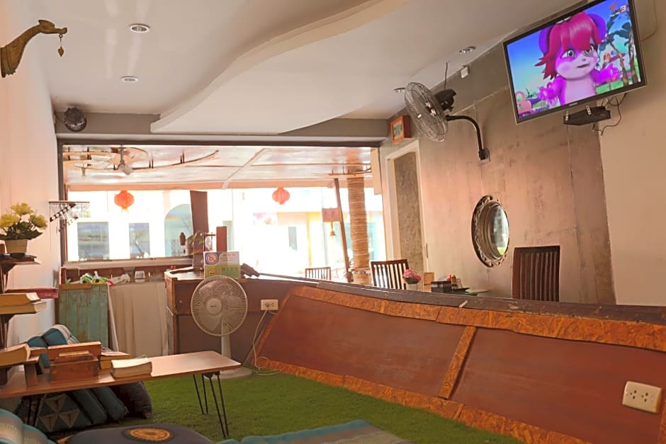 Baan Kamala Backpacker