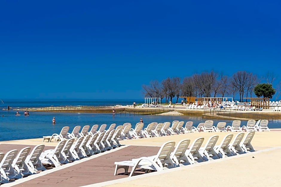 Apartments Polynesia Plava Laguna