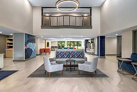 Holiday Inn Express Fayetteville-Fort Bragg