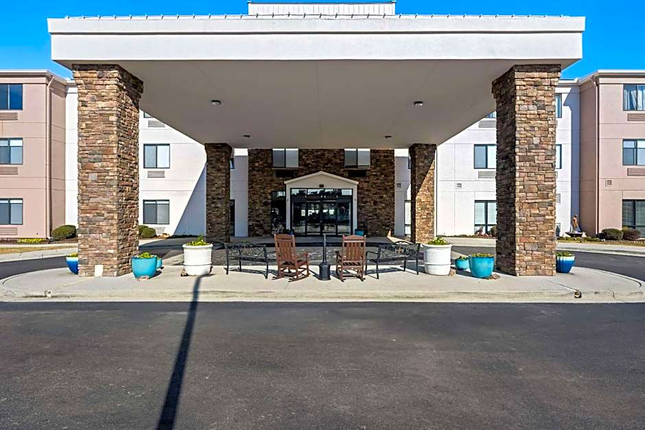 Comfort Suites Cullman I-65 Exit 310