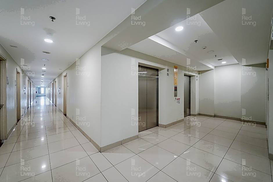 RedLiving Apartemen Springlake Summarecon - Kamarku Tower Azolla