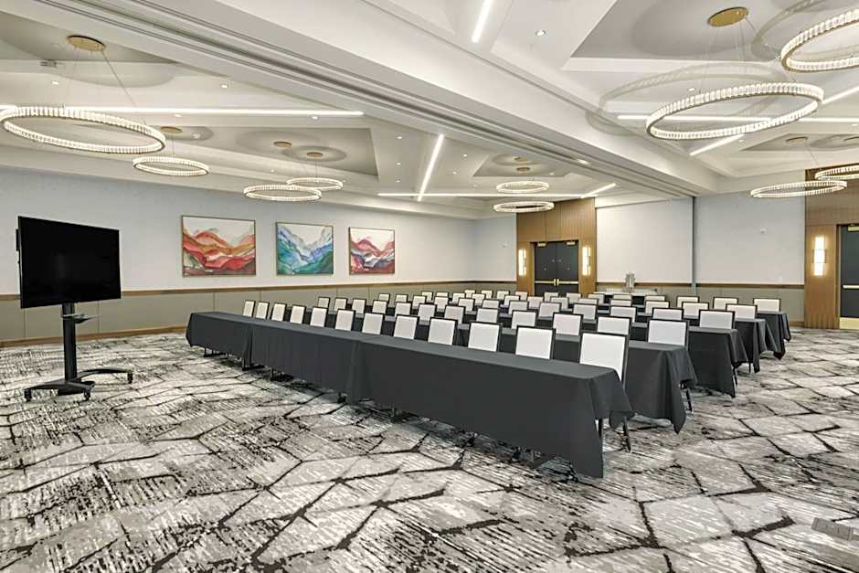 Crowne Plaza Lansing