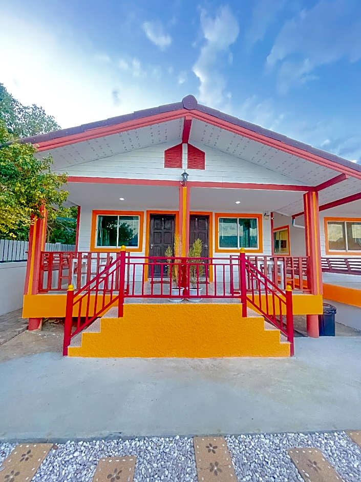 Three Mangoes At Kohlarn 