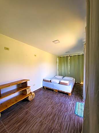 Double or Twin Room with Mountain View