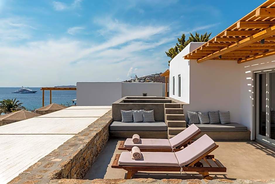Trinity Mykonos - Beachfront Villa
