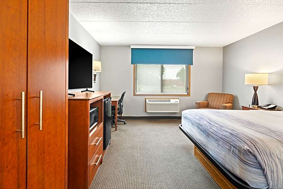 AmericInn by Wyndham Bismarck