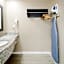 Sapphire Inn & Suites