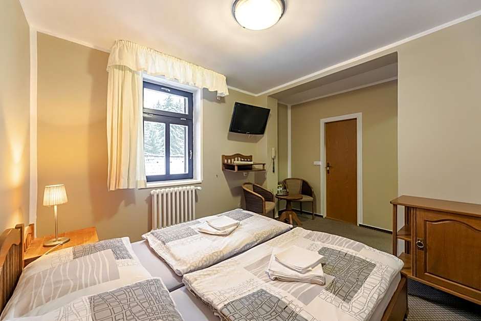 Hotel Perla Jizery