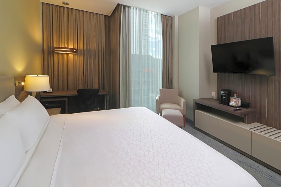 Holiday Inn Express & Suites Monterrey Valle By IHG