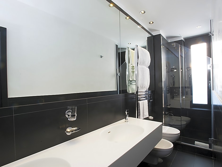 LHP Hotel Napoleon