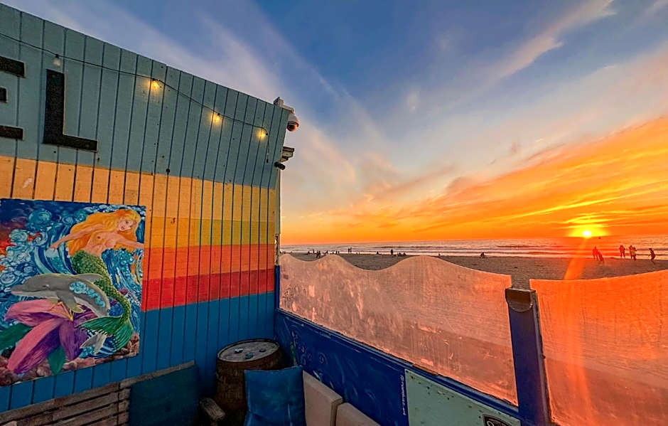 ITH Beach Bungalow Surf Hostel San Diego Adults Only