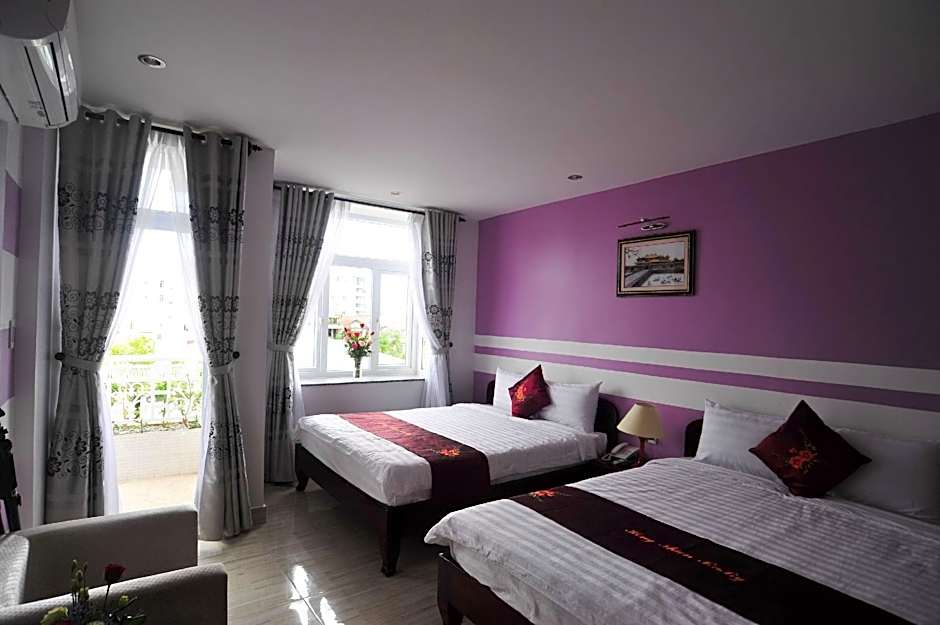 Ruby Hotel