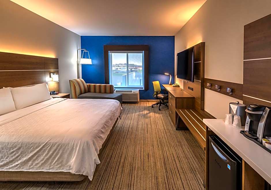 Holiday Inn Express Hotel & Suites Minden, an IHG Hotel