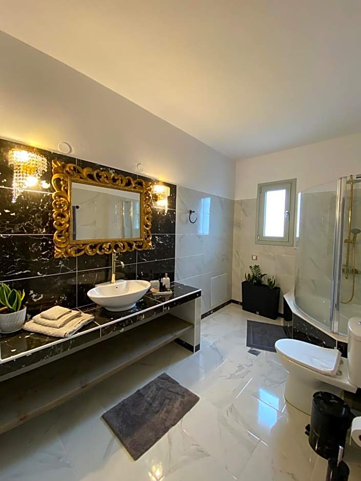 Zandre Luxury Suites