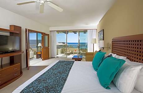 Premium Suite, Ocean View (Level) (1 King Bed)