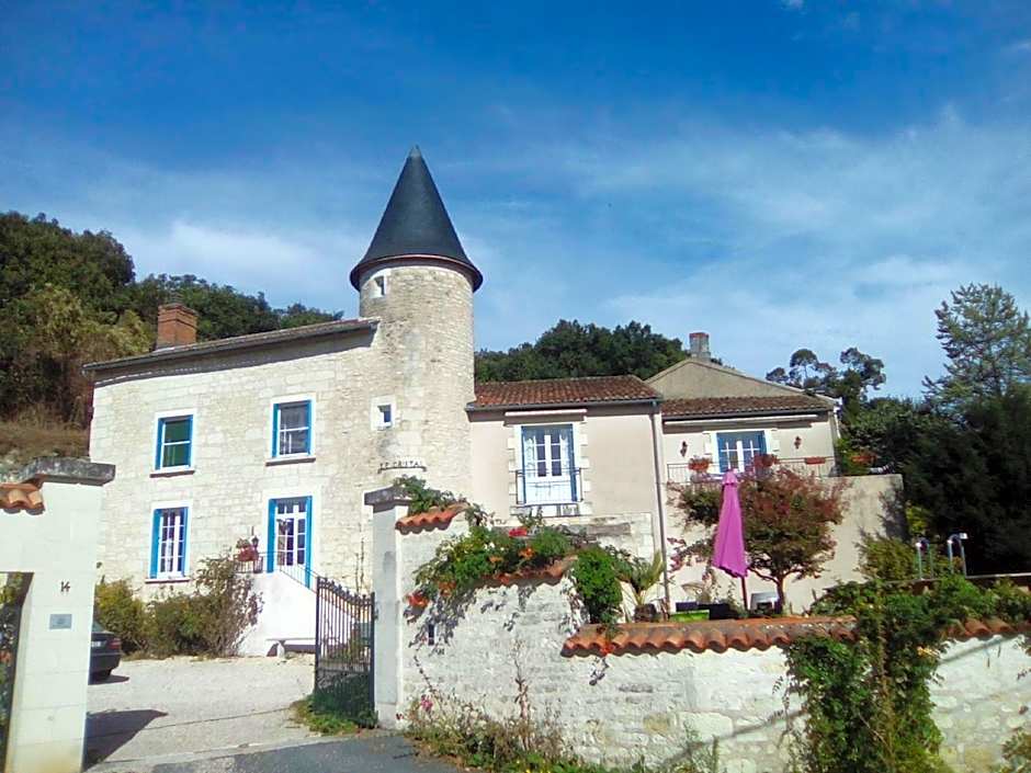Manoir Le Cristal Futuroscope , grosses reductions sur les nuitées et le parc !