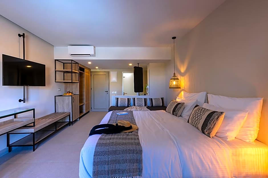 Eliros Mare Beachfront Poem Hotel