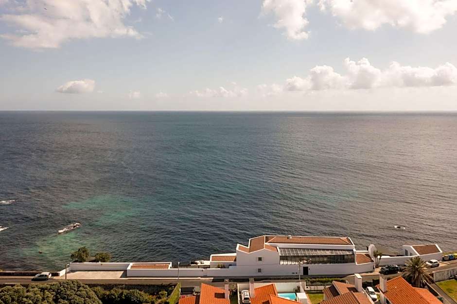 White Exclusive Suites & Villas