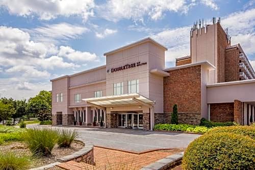 DoubleTree by Hilton Hotel Raleigh - Brownstone - University