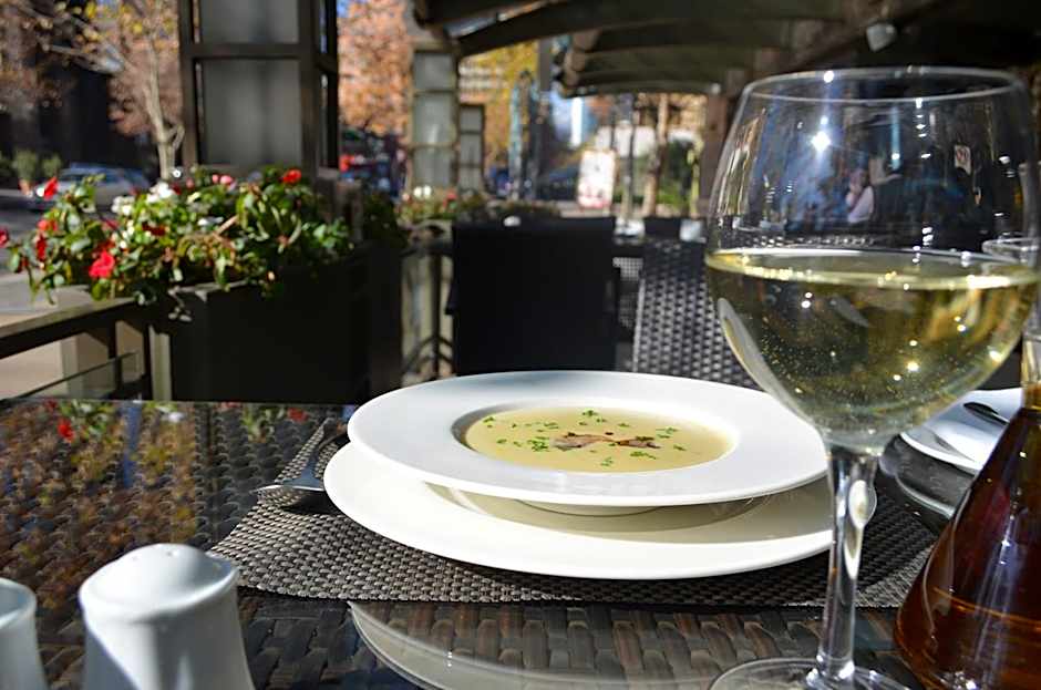 Plaza El Bosque Ebro