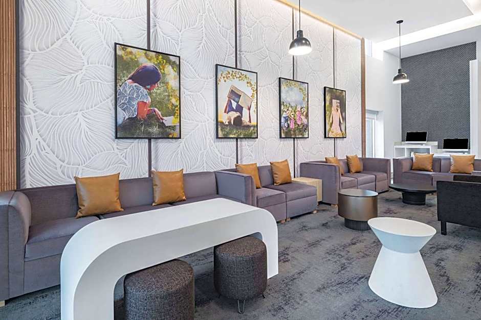 La Quinta Inn & Suites by Wyndham Rosemont/O Hare