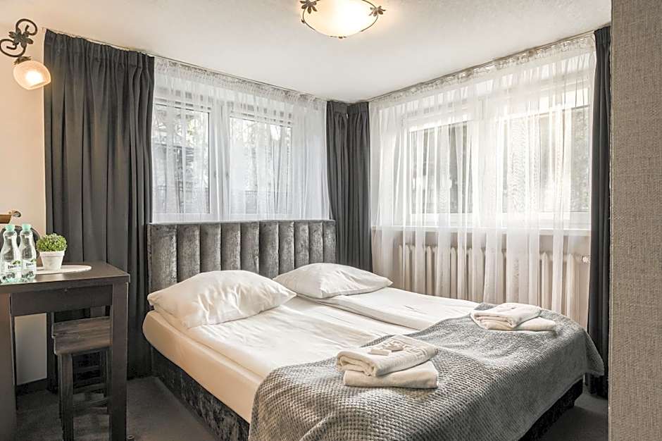 Willa Biały Domek - 600m Krupówki