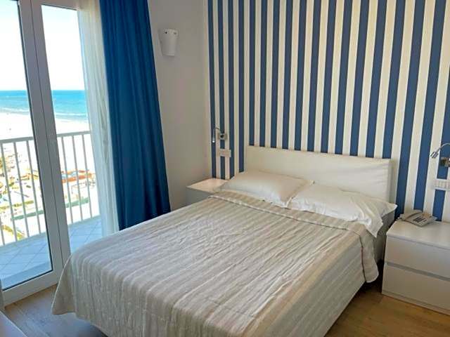 Hotel Fedora Riccione - FRONTE MARE