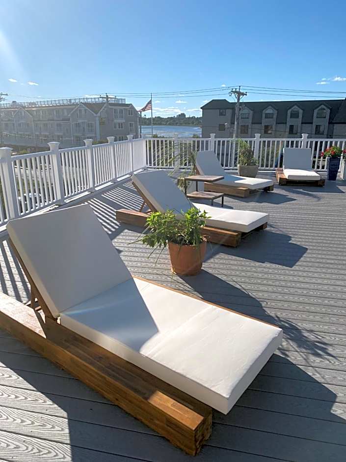 Atlantic Beach Hotel And Suites