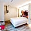 Qbic Hotel WTC Amsterdam