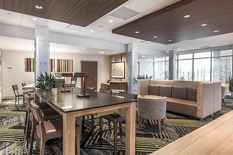 Holiday Inn Express & Suites Welland By IHG