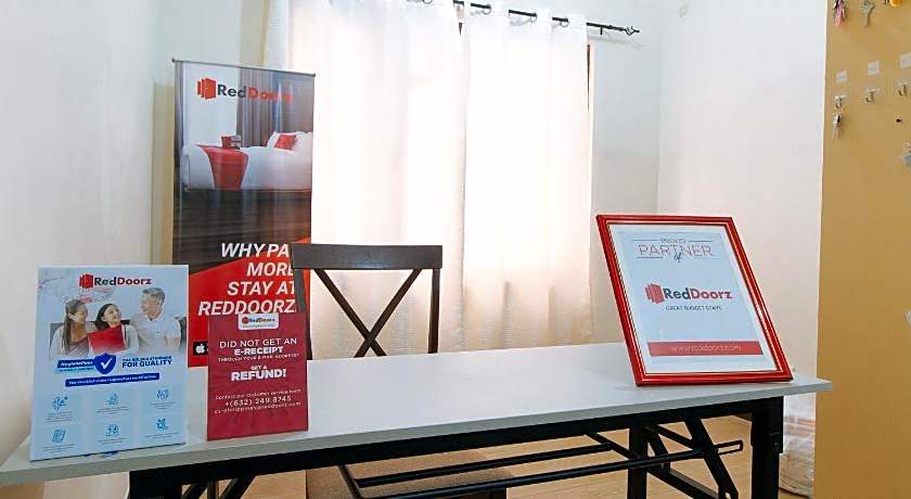 Maliwalo Inn Tarlac by RedDoorz