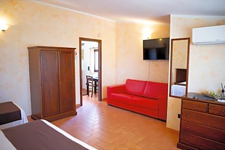 Triple Room with Pool View